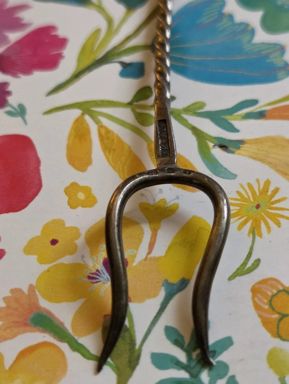 Vintage Handwrought Sterling Small 2-TINE Lobster FORK-Twisted Wire Hallmarked